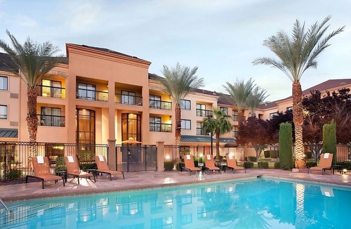 Las Vegas Hotel | Convenient Stay, Superb Location, Outdoor Pool, Pets Allowed, Parking!