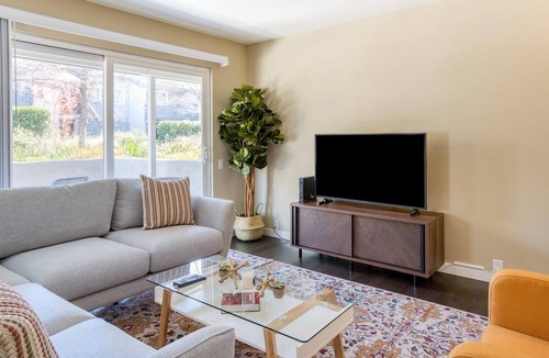 Sunnyvale West Apartment | Conveniently Located 1BR in Sunnyvale