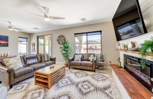 San Tan Valley House | Cookout Ready! San Tan Valley Gem w/Resort Perks