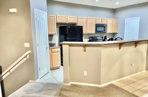 Estrella Village Condo | Corner retreat