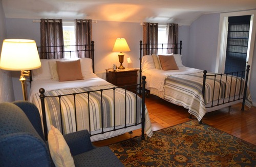 Cornwall Bridge House | Cornwall Inn and Lodge