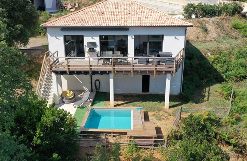 Taglio-Isolaccio House | Corse et Zen : VILLA SUR LES BOIS 85m² 5/7 pers, Swimming pool, Beach 3 minutes away,