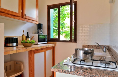 Poggio-Mezzana Apartment | Cosy apartment for 2 guests with A/C, WIFI, terrace and pets allowed