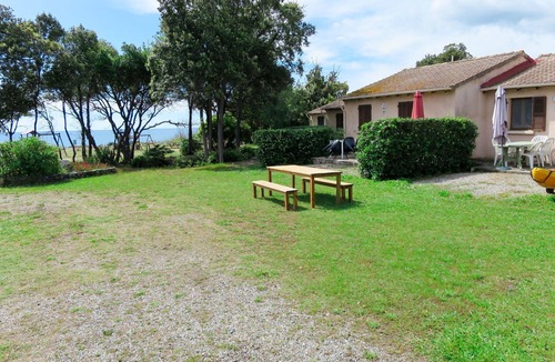 Casamozza House | Cosy apartment in villa for 4 guests with WIFI, A/C and terrace