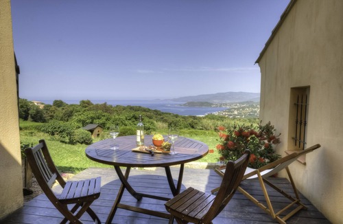 Calcatoggio House | Cottage 2/3 pers., Near the sea and sea view, 23 km from Ajaccio