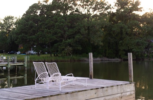 St. Michaels Cottage | Cottage #5 White Swan At Water with Deck