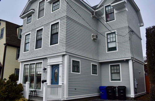 Yachting Village House | Cottage in Heart of Downtown Newport