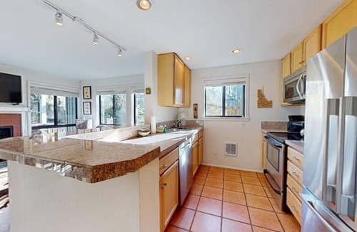 Elkhorn Condo | Cottonwood Condo 1453A - Cozy Place Close to Ice Rink & Pavilion