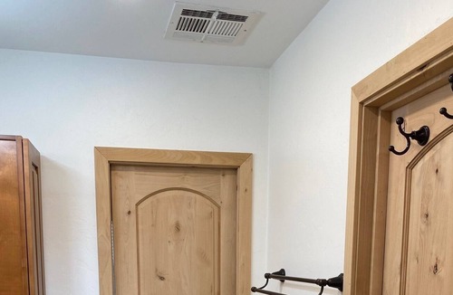 Bel Air Ranch Estates Cottage | Country Casita