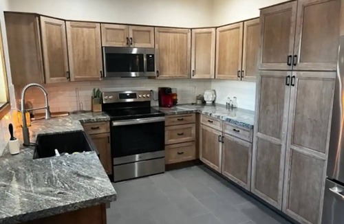 San Tan Valley House | Country-chic private House with laundry.