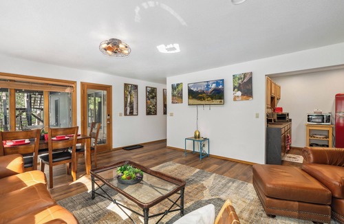 Flagstaff Apartment | Country Club