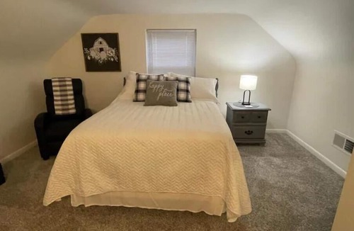 Beverly House | Country getaway - near Beverly, Ohio - close to Jesse Owen’s State Park