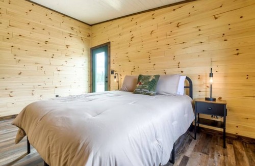 Florence House | County Line Cabin