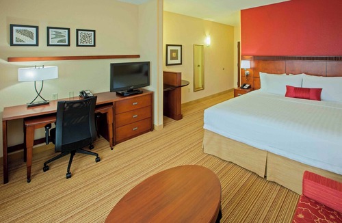 Buechel Hotel | Courtyard by Marriott Louisville Northeast