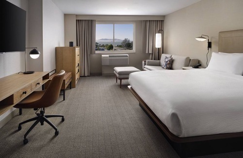 Burlingame Hotel | Courtyard San Francisco Airport Burlingame