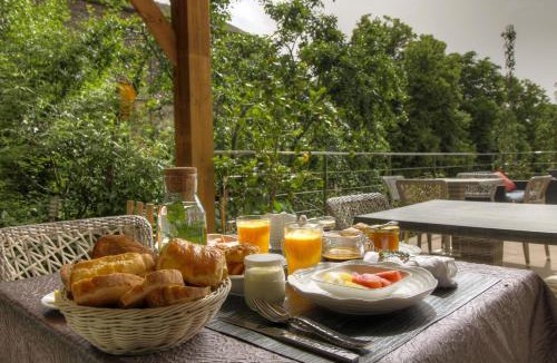Alando Bed & Breakfast | Couvent d'alando