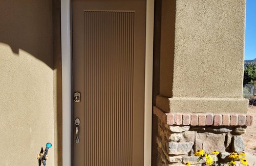 New Harmony House | Cozy 1 Bedroom, 1 sitting area. 1 full Bath Casita w/ beautiful mountain views.