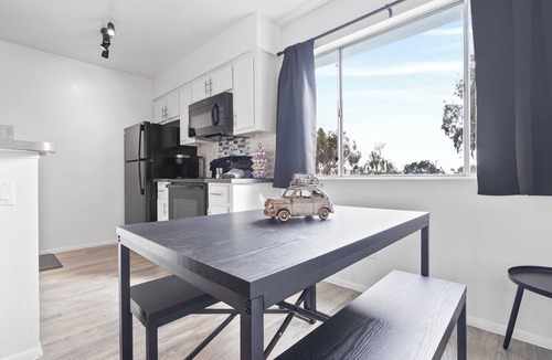 Breckenridge Townhomes Apartment | Cozy 1-bedroom apartment in lovely Gilbert with AC and pool