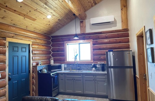 Grangeville Cabin | Cozy 1-bedroom cabin 1/2mile from Grangeville