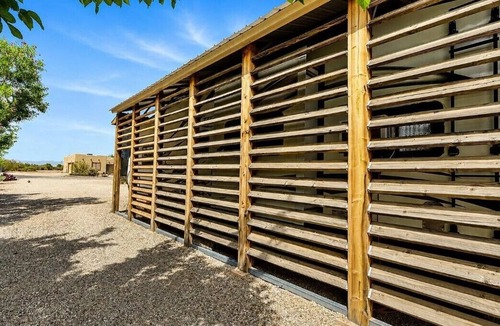 Wittmann House | Cozy 1-bedroom recreational vehicle with horse amenities available!