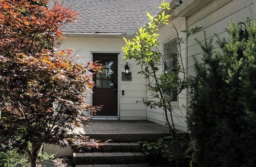 Lewis Center House | Cozy 2-bedroom house in the heart of Lewis Center