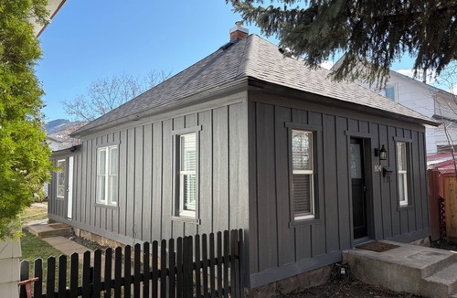 Rose Park House | Cozy 2-bedroom house centrally located on Chestnut Street in gorgeous Missoula