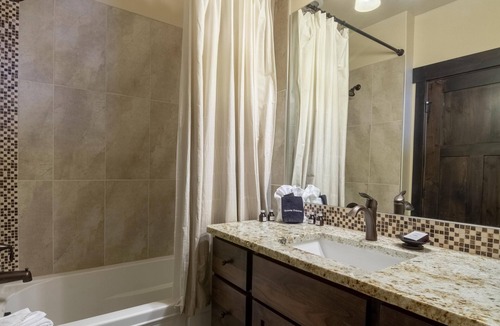 Tamarack Resort Cottage | Cozy 2 BR Cottage |Private Hot Tub and Fireplace