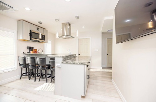 Fall River Apartment | Cozy 2BR Apartment + Free Parking Fall River + WIFI