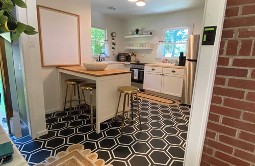 Fennville Cabin | Cozy 3-Bedroom Waterfront Cottage with Private Beach