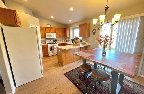 Southwest Ada County Alliance House | Cozy 4-Bedroom 2-Bath Boise Retreat Near Shopping, Dining & Airport