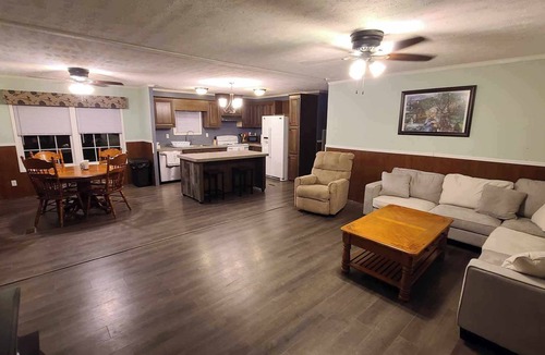 Yawkey House | Cozy 4-bedroom Hobet House less than 1 mile to Ivy Branch Trailhead.