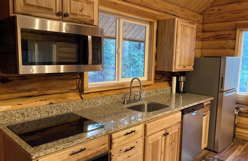 Kalispell Cabin | Cozy Amish Log Cabin at Ashley Lake