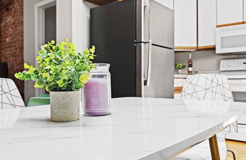 Cherokee Triangle Apartment | Cozy Bardstown suite walk to brunch, bars, bourbon