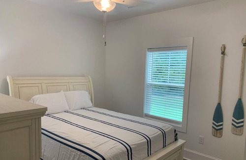 Cedar Point House | Cozy Beach Cottage