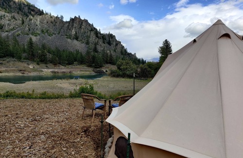 Sanders County Cabin | Cozy Beach Cove Yurt, glamping by the river 2mi from Quinn's Hot Springs Resort.
