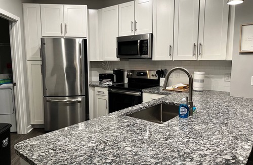 Farrington Apartment | Cozy but Accessible Hideaway. Lots of Amenities
