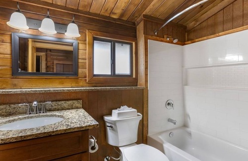 Kohls Ranch Resort | Cozy Cabin at Base of Mogollon Rim w/Fireplace, WiFi & Resort Pool