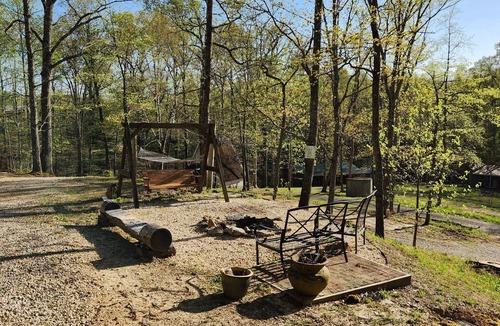 Wellington Cabin | Cozy cabin close to Cave Run, bordering the Daniel Boone National Forest