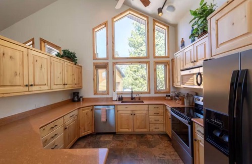 Ketchum Cabin | Cozy Cabin in Stanley Basin!