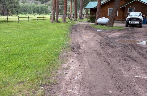 Drummond House | Cozy cabin life along Rock Creek in Montana with river access.