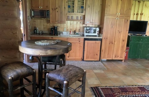 Indian Paintbrush Cabin | Cozy Cabin Retreat close to Jackson Hole Mountain Resort