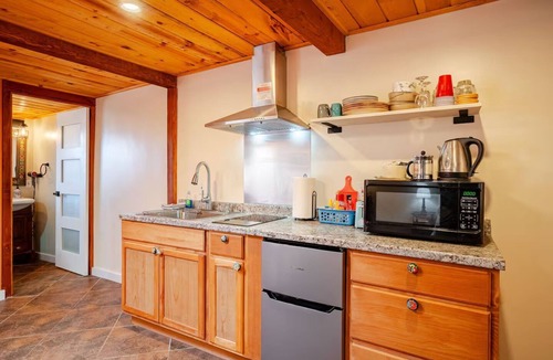 Mitman Apartment | Cozy Casita with Private Courtyard and COLD A/C in East Tucson