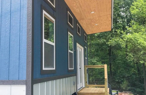 Seneca Cabin | Cozy Clemson TIny House Cabin