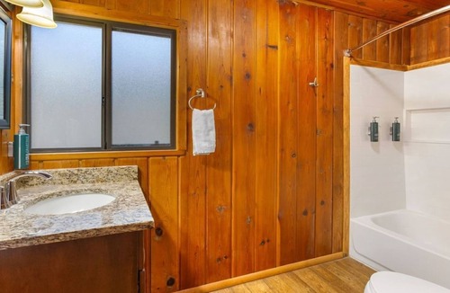 Kohls Ranch Resort | Cozy Condo at Base of Mogollon Rim w/Fireplace, WiFi & Resort Pool