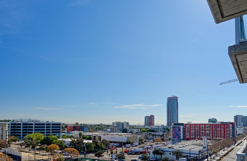 East Village Condo | Cozy Condo in Downtown San Diego w/Free Parking