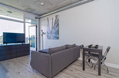 East Village Condo | Cozy Condo in Downtown San Diego w/Free Parking