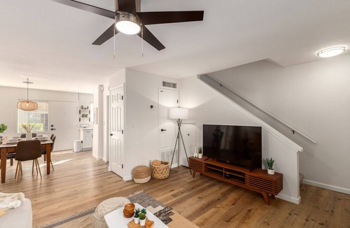 Fashion Square Condo | Cozy condo in Scottsdale, walking distance to Old Town, Mall, Spring Training!