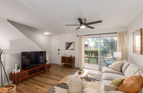 Fashion Square Condo | Cozy condo in Scottsdale, walking distance to Old Town, Mall, Spring Training!