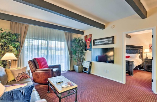 Inner Circle Condo | Cozy Condo w/ Balcony - Walk to Salt River Fields!