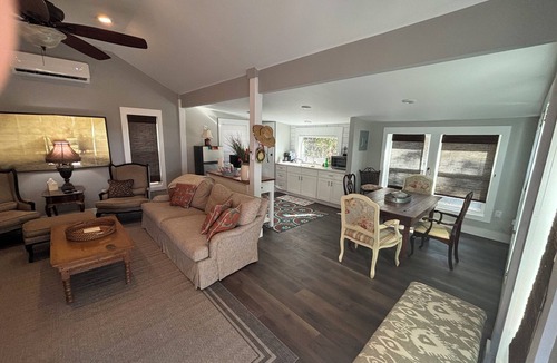 Walterboro Cottage | Cozy cottage in charming Walterboro with AC, WiFi